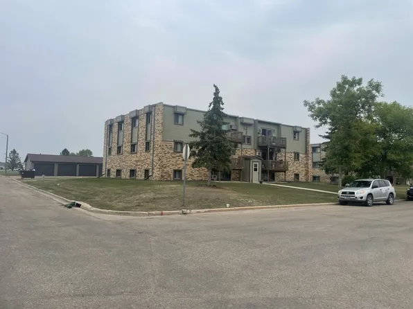 1011 Kersten St, 1011 Kersten St S #205, Bottineau, ND 58318