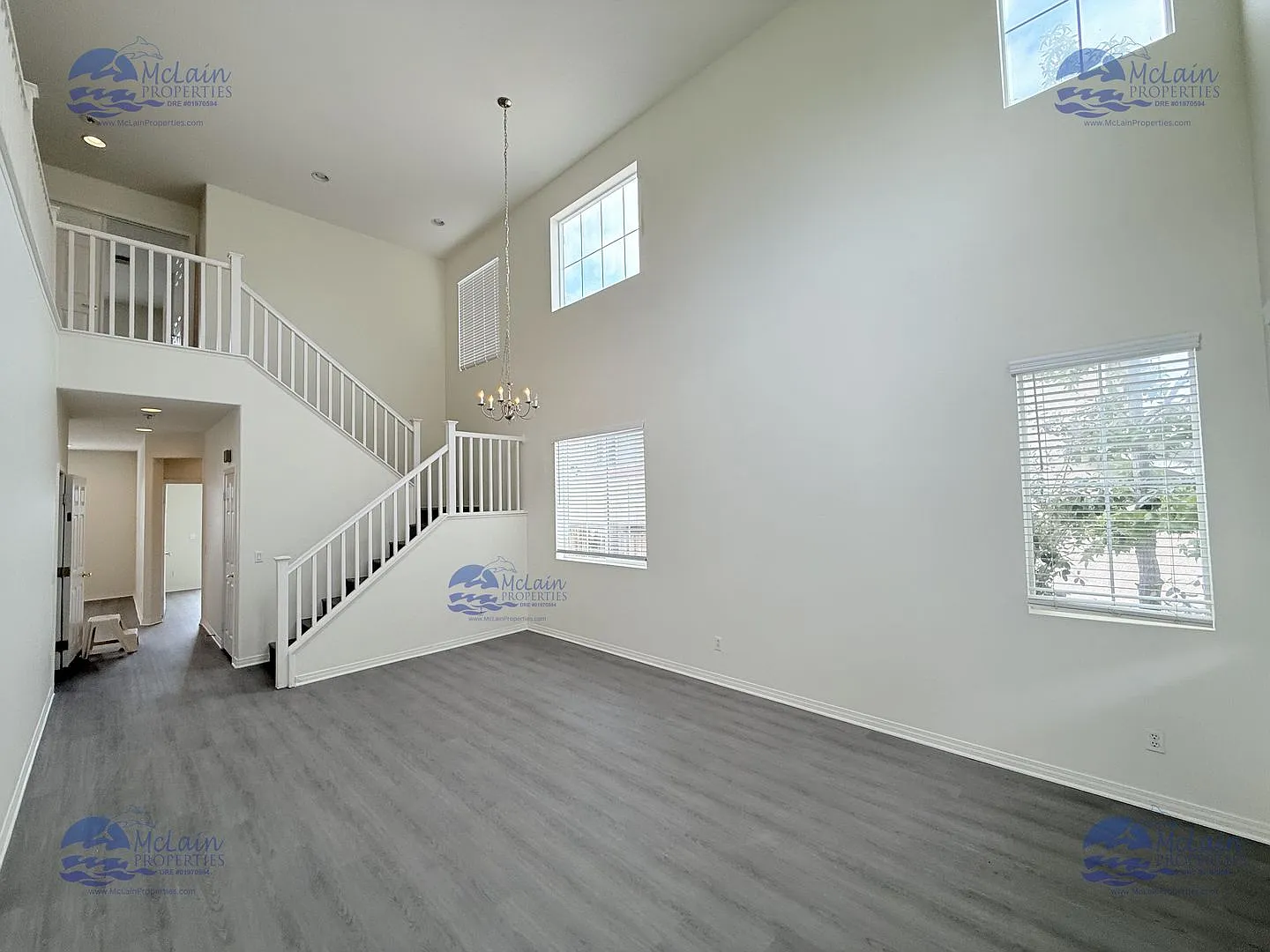 Beautiful, Clean, Large 4 Bedroom Home In Safe Gated Community — Photo 3