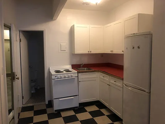 Rented by Tompkins Square Realty | media 7
