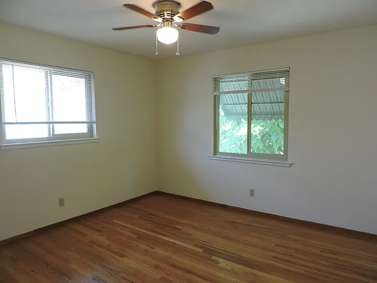 4501 Del Rio Rd #4 — Photo 16