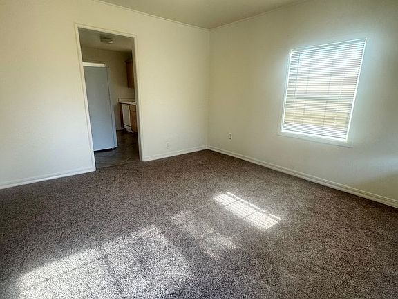 4th image of 11495 Hawley Rd