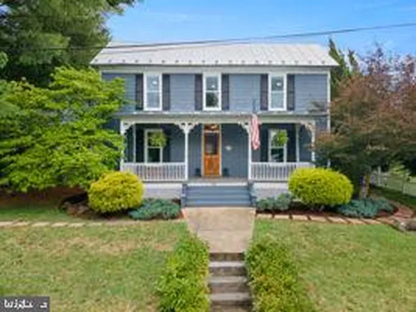 132 N Charles St, Strasburg, VA 22657