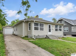 7766 State St, Ralston, NE 68127