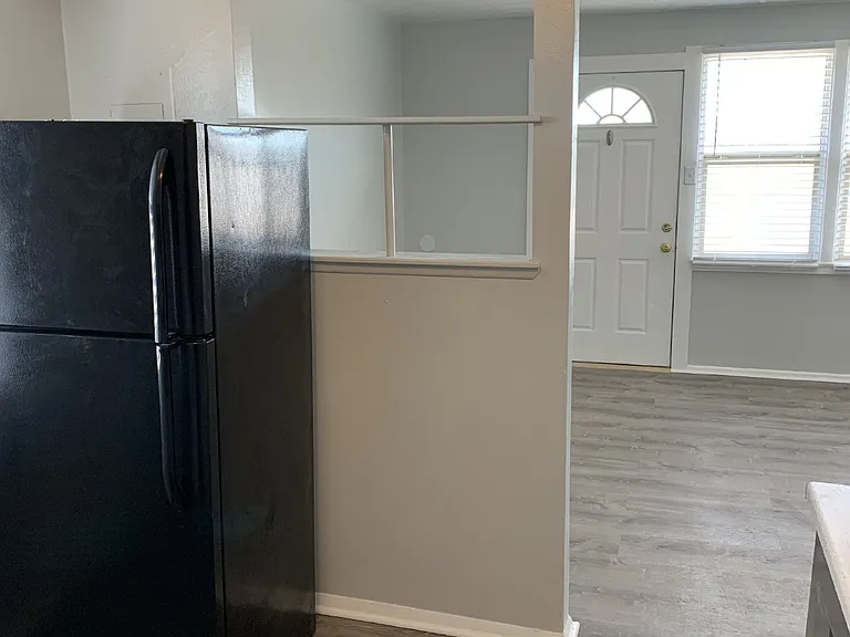 431 Colorado Blvd — Photo 7