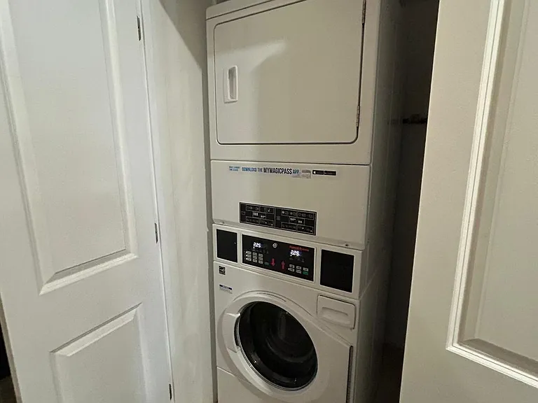 98 Clinton Ave #3 — Photo 1