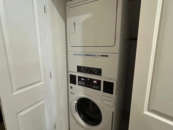 98 Clinton Ave #3, Newark, NJ 07114