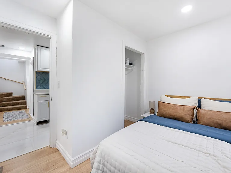 1523 E Madge Ave #1 — Photo 15