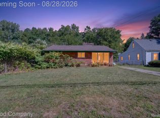 21004 Westover Ave, Southfield, MI 48075