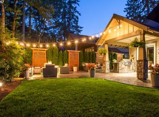 15956 Parker Rd, Lake Oswego, OR 97035