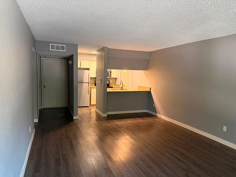 4837 Cedar Springs Rd #122 — Photo 6