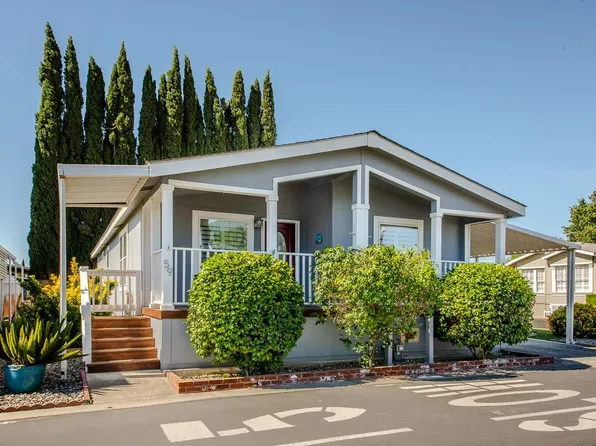 59 Embassy Dr, Woodland, CA 95776