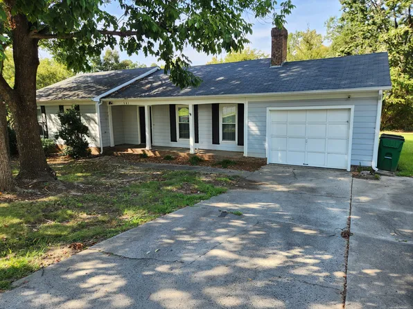 501 Mary Charlotte Dr, Charlotte, NC 28262