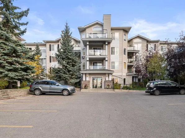345 Rocky Vista Park NW #123, Calgary, AB T3G 5K6
