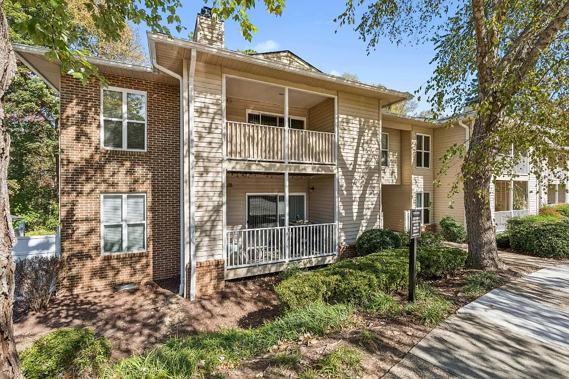 Park Ridge Estates — Photo 2