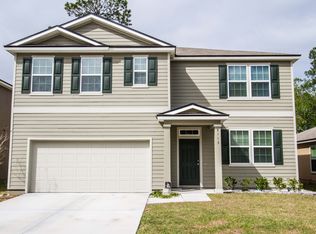 8113 Brothers Walk Ln, Jacksonville, FL 32277