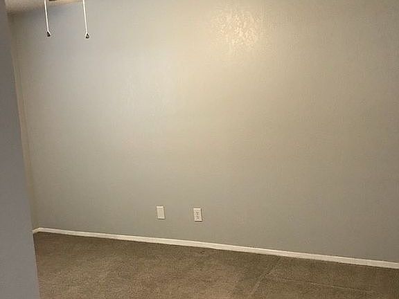 5th image of 3815 Green Meadow Dr