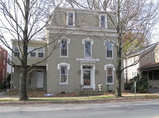 118 S Broad St, Lititz, PA 17543