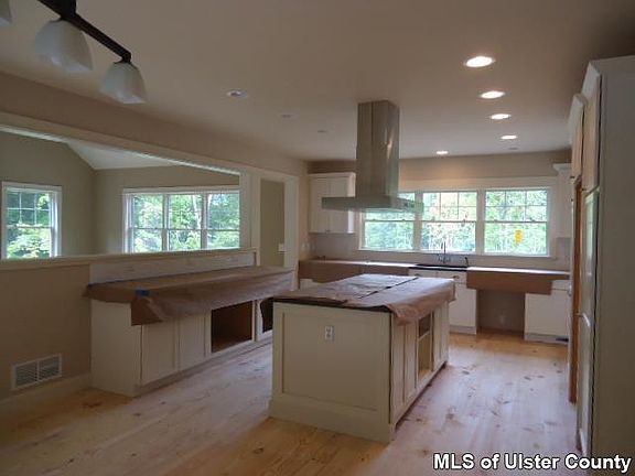 3rd image of 38 W Morning Star Drive