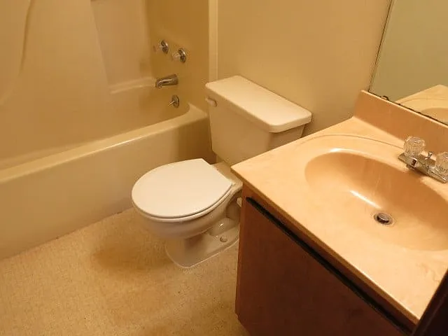 204 Davenport Rd #3 — Photo 8