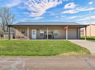 193 Cedar Cir, Alma, KS 66401