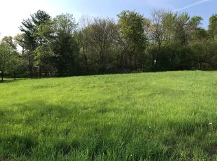 28577 W Fox River Rd, Cary, IL 60013