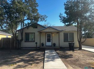 906 W Summit St, Roswell, NM 88203