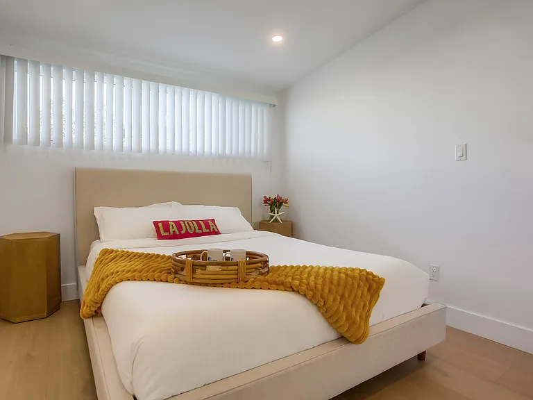 510 Nautilus St #1 — Photo 14