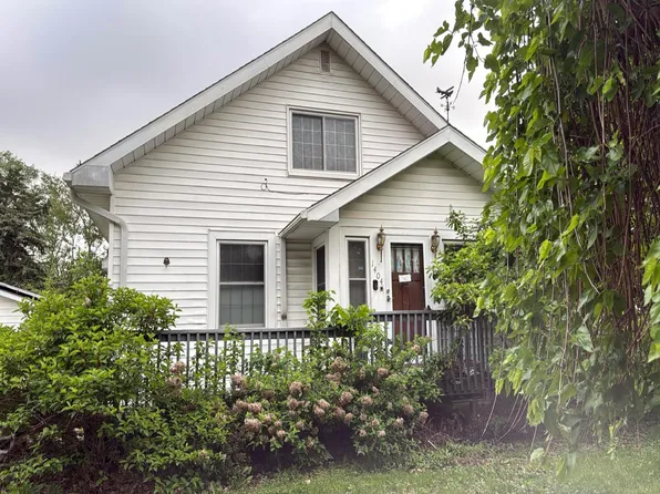 1404 E 7th St S, Newton, IA 50208