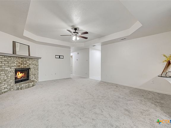 5th image of 302 Appaloosa Dr