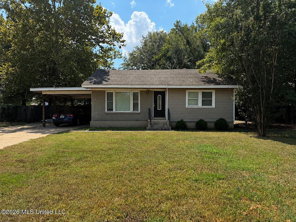 1st image of 1232 Mockingbird St