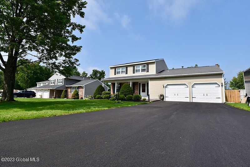 5th image of 34 Willoughby Drive