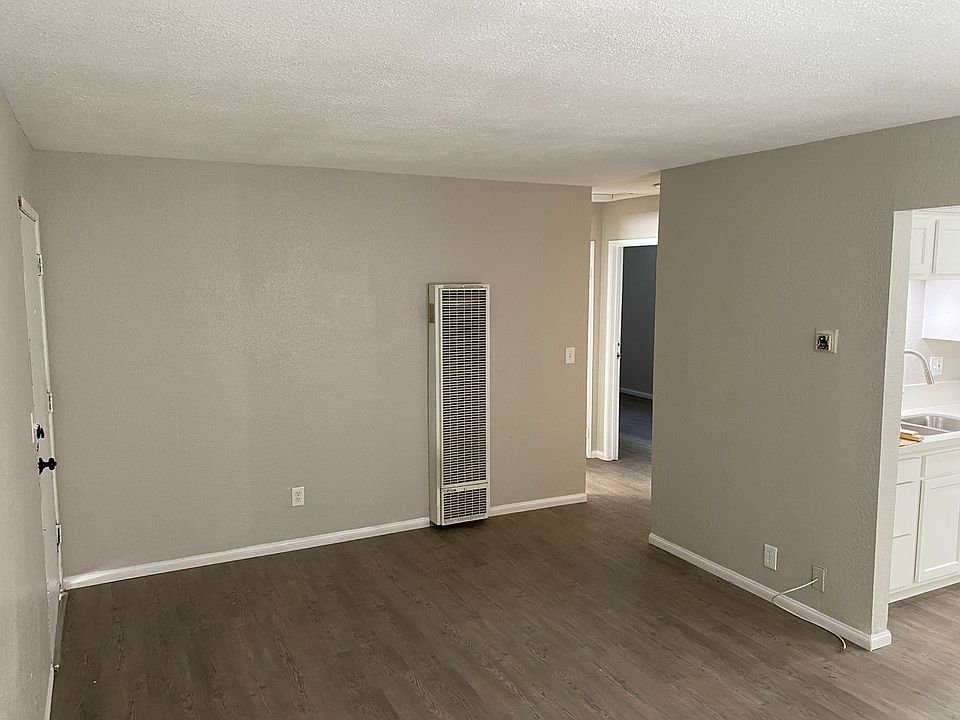 1st image of 33071 Pederson St