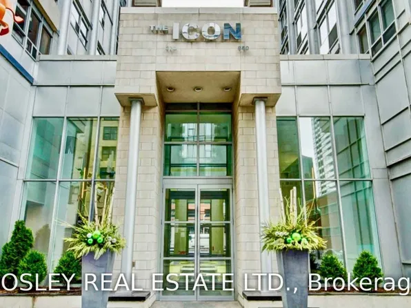 270 Wellington St W #822, Toronto, ON M5V 3P5
