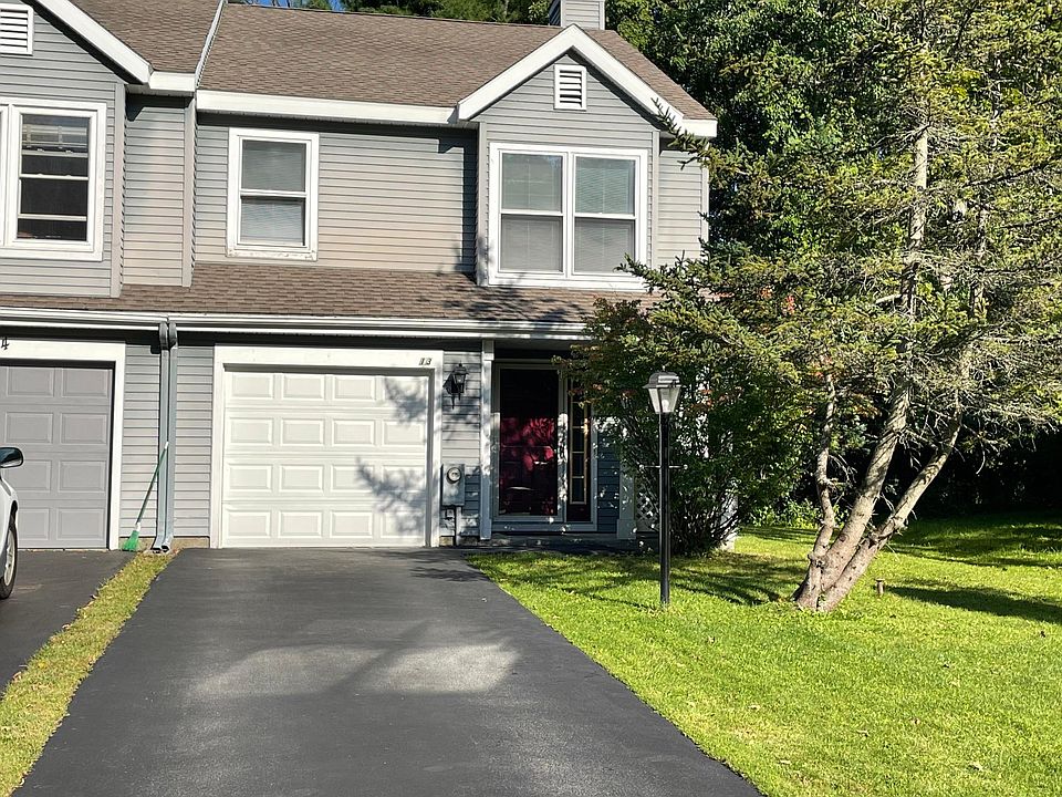 13 Schuyler Court Halfmoon NY 12065