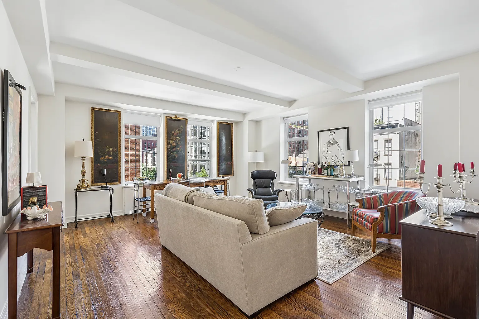 470 West 24th Street — Photo 1