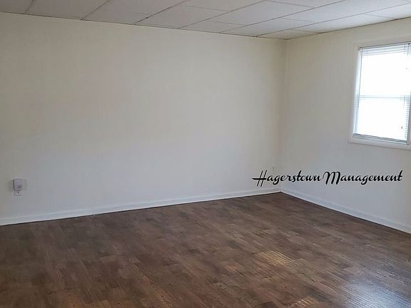 3rd image of 20514 Jefferson Blvd #B