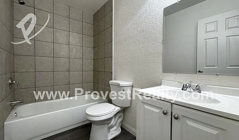 11800 White Ave #7 — Photo 7