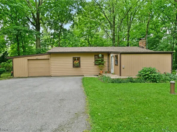 6011 State Route 46 Dr #D, Cortland, OH 44410