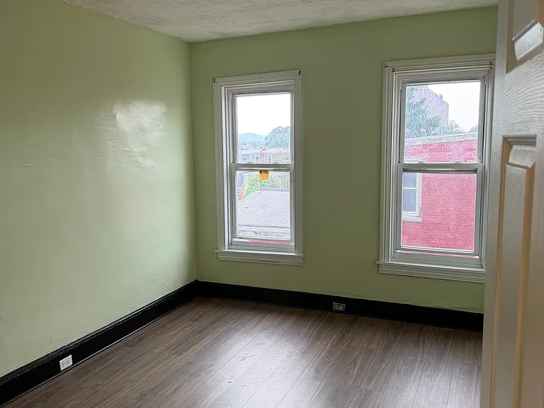 29 Maple St — Photo 21