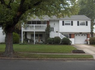 209 Green Ridge Rd, Voorhees, NJ 08043