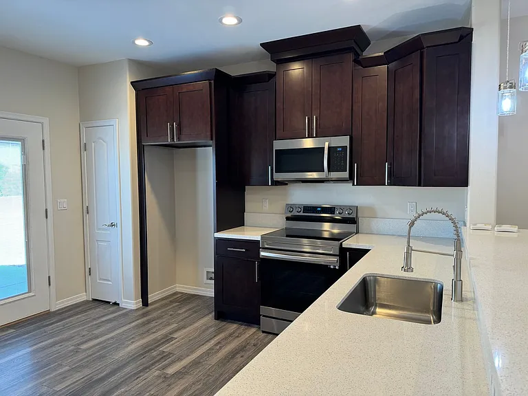 5079 S Jacaranda Pl — Photo 7