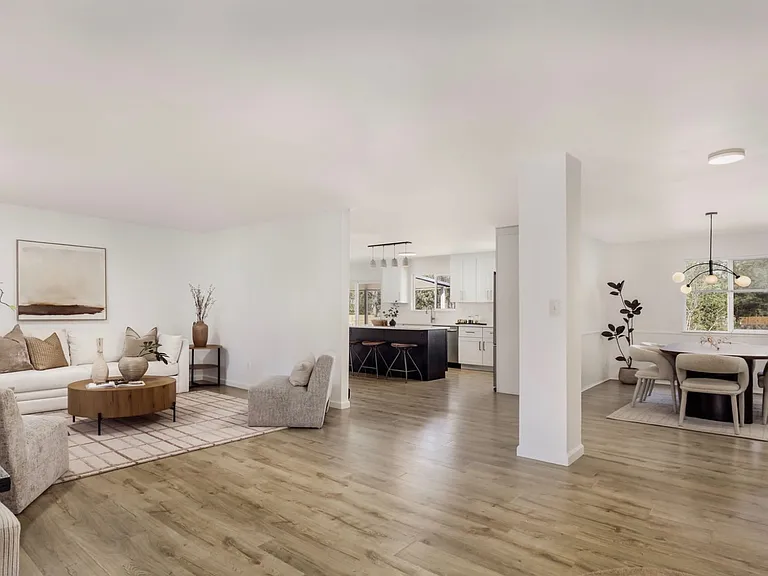 6909 Harvest Rd — Photo 22