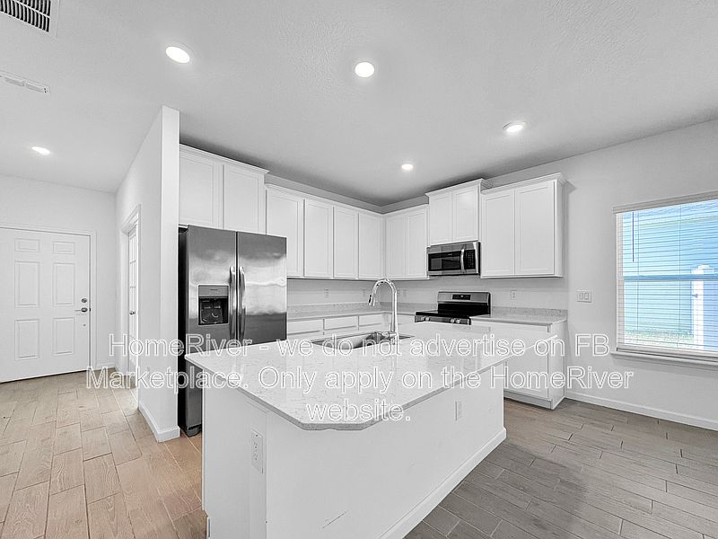 1st image of 4477 NW 14th Loop