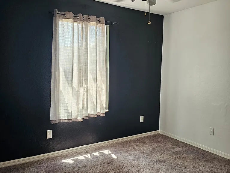 2761 Retreat View Cir — Photo 4