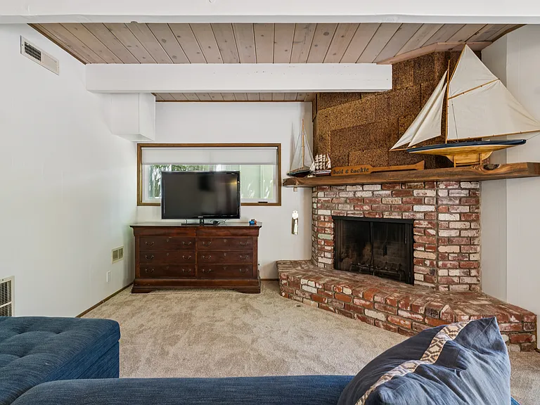 27622 W Shore Rd — Photo 24