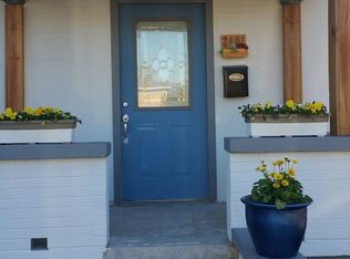 2401 S Acoma St, Denver, CO 80223