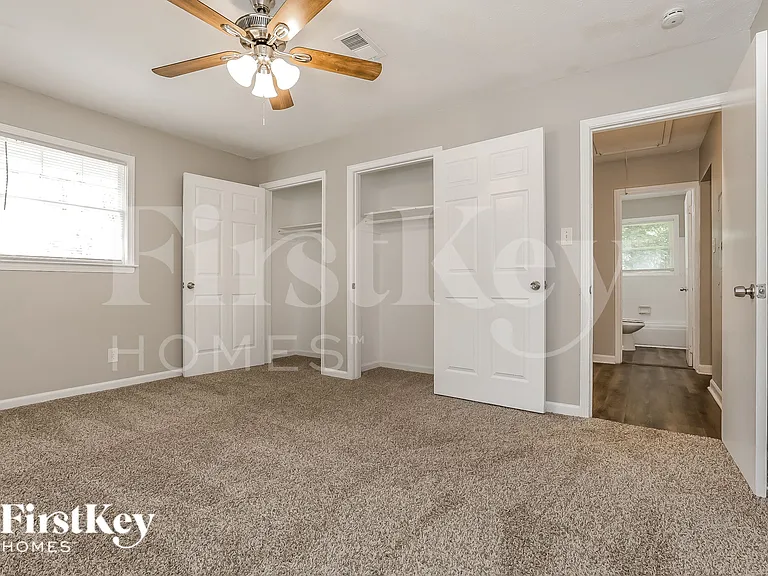 1910 Brownsville Rd #2 — Photo 11