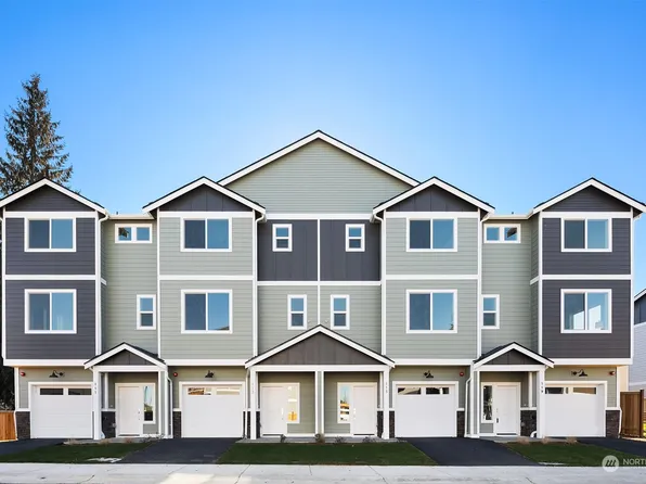 113 SW 181st Place #C10, Normandy Park, WA 98166