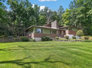 303 Terrace Rd, Schenectady, NY 12306