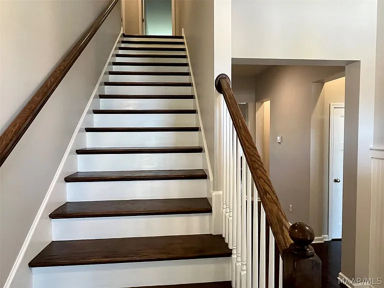 9408 Tillman Ct — Photo 37